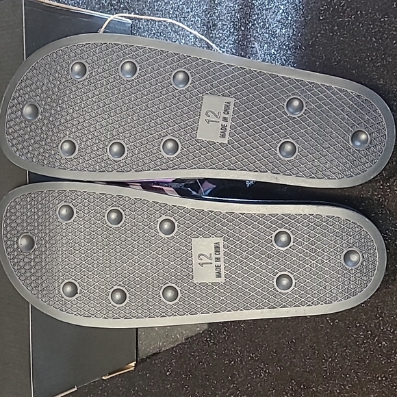 Adidas Pride Slide - Picture 8 of 8